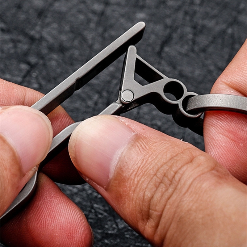 Titanium Alloy Belt Loop Keych - Tritium Gas Tube recension och pris